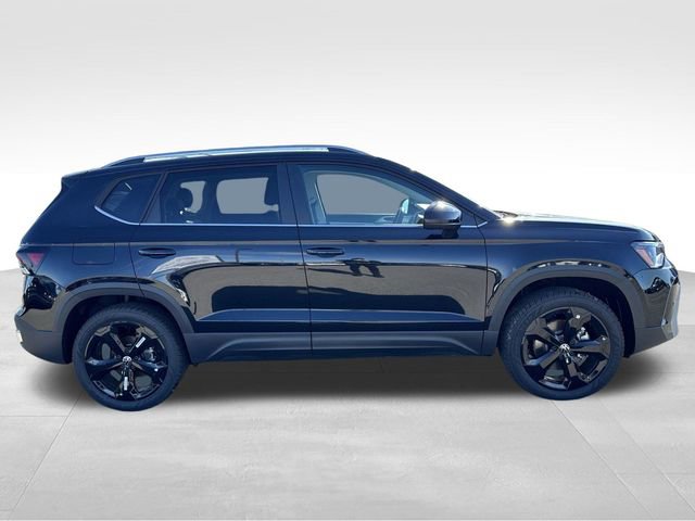 New 2026 Volkswagen Taos SEL image 6