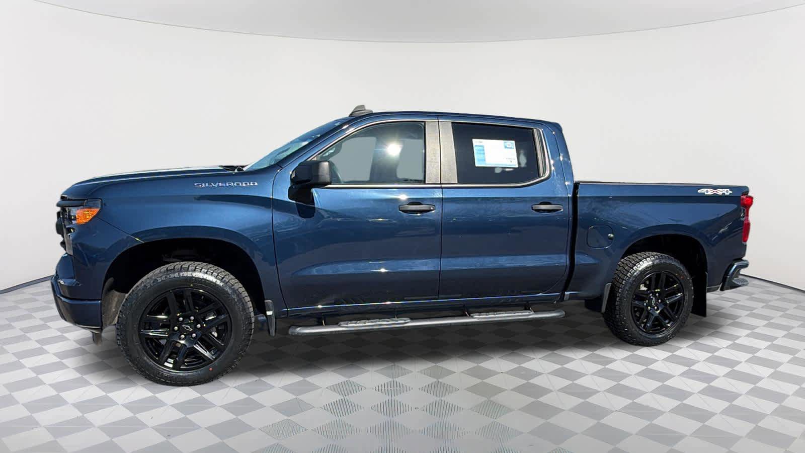 Used 2022 Chevrolet Silverado 1500 Custom AWD/4WD image 8