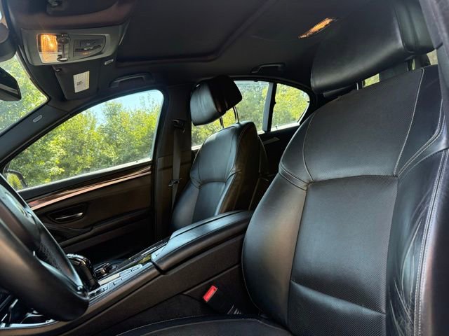 Used 2015 BMW 550i xDrive Sedan AWD/4WD image 13