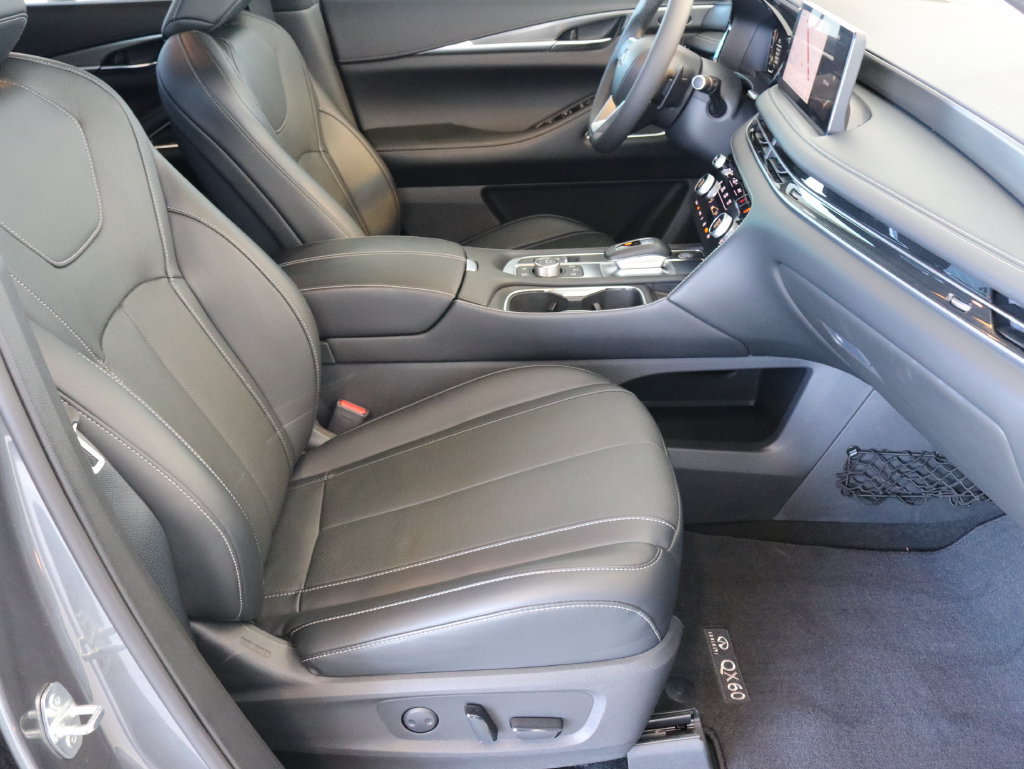 Used 2023 INFINITI QX60 Luxe w/ Performance Audio Package AWD/4WD image 46
