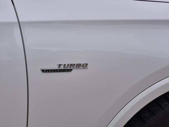 Certified 2025 Mercedes-Benz GLC 43 AMG 4MATIC image 12