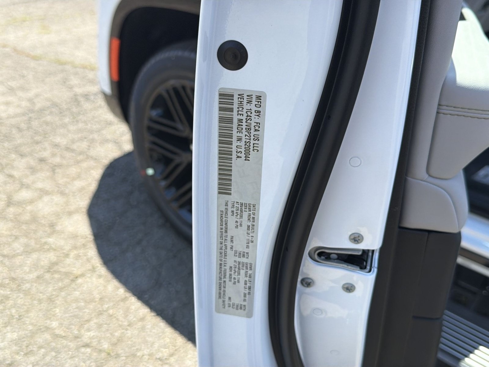 New 2026 Jeep Grand Wagoneer Limited AWD/4WD image 30