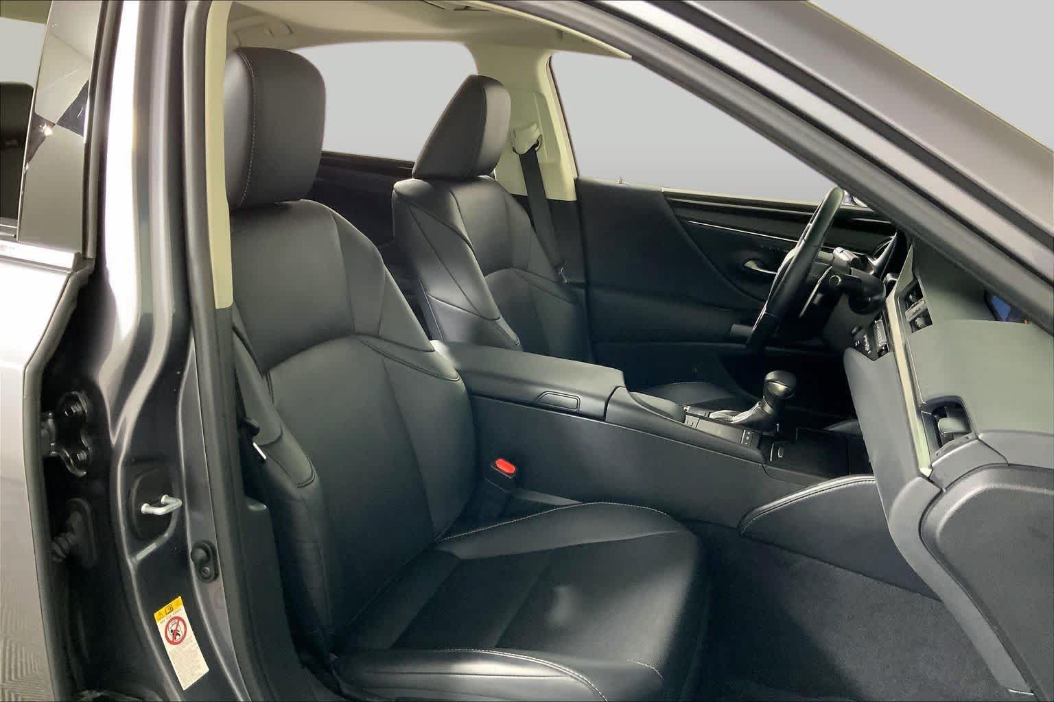 Used 2019 Lexus ES 350 w/ Premium Package FWD image 9