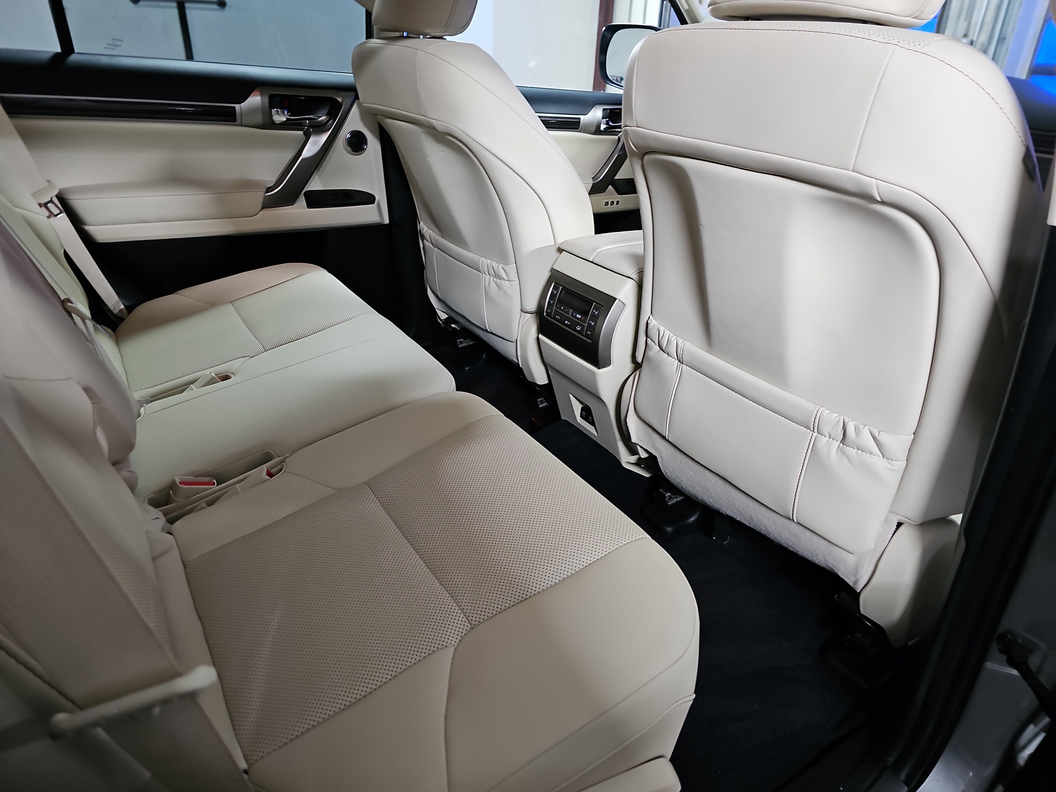 Used 2021 Lexus GX 460 Premium w/ Premium Plus Package AWD/4WD image 11