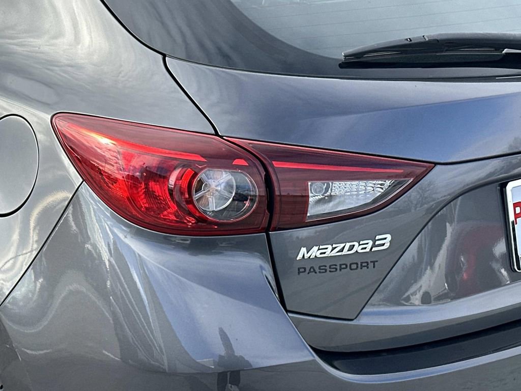 Used 2017 MAZDA MAZDA3 Touring image 9