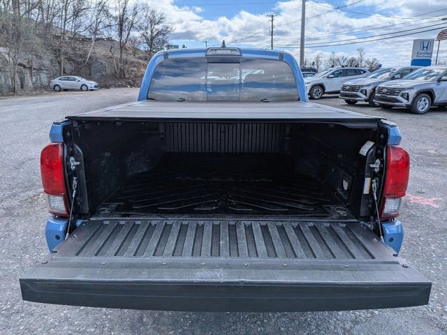 Used 2019 Toyota Tacoma TRD Off-Road image 5