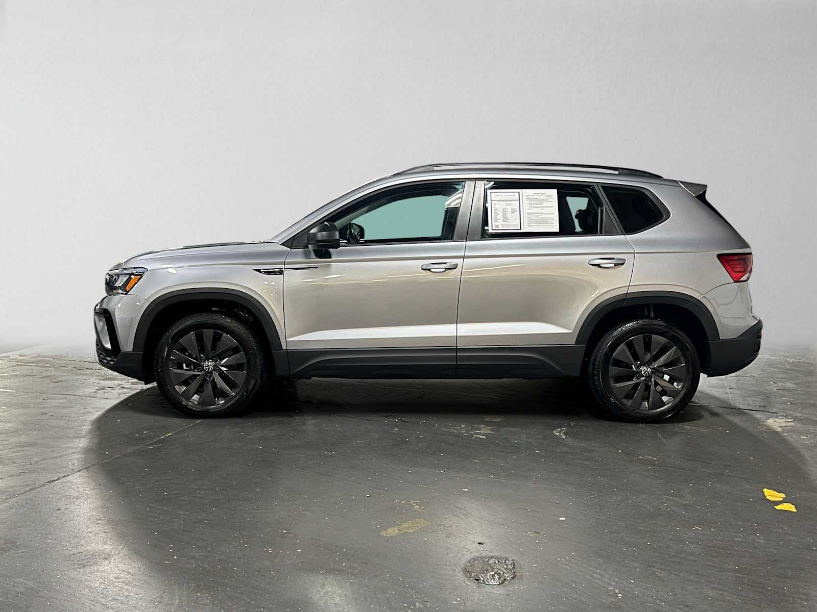 Used 2024 Volkswagen Taos S FWD image 6