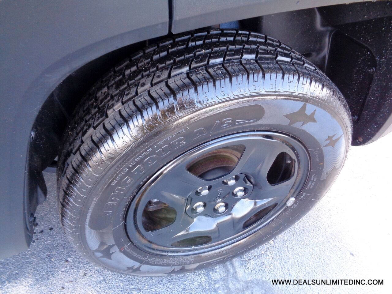 Used 2017 Jeep Renegade Sport w/ Power & Air Group image 7