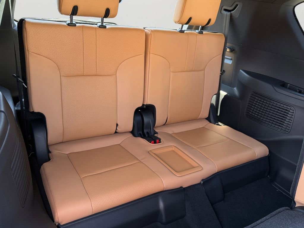 New 2026 Lexus LX 700h Luxury AWD/4WD image 9