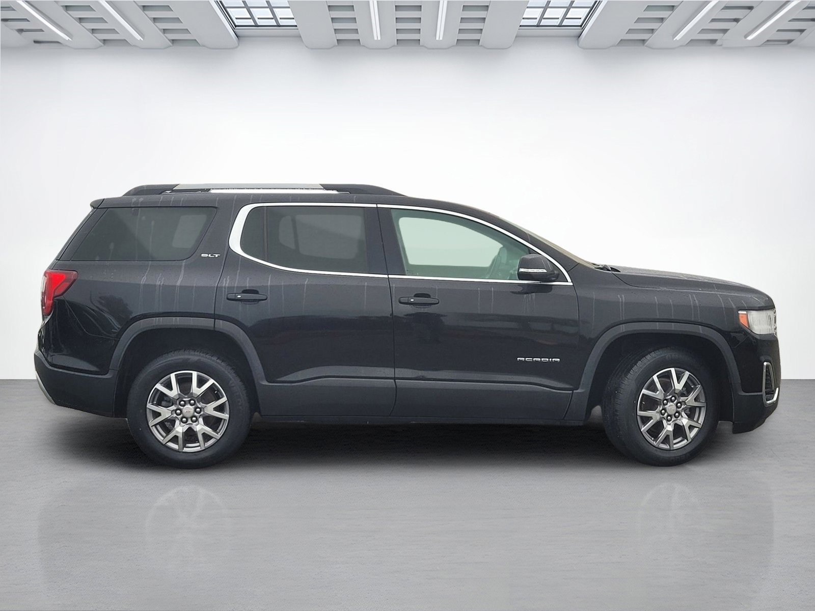 Used 2021 GMC Acadia SLT image 3