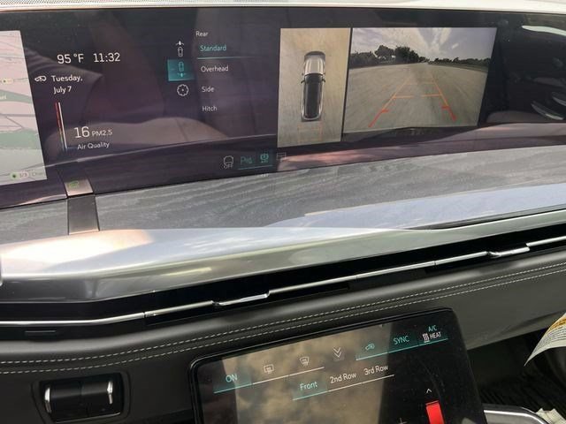 New 2026 Cadillac Escalade IQ Luxury 1 w/ LPO, Floor Liner Package AWD/4WD image 18