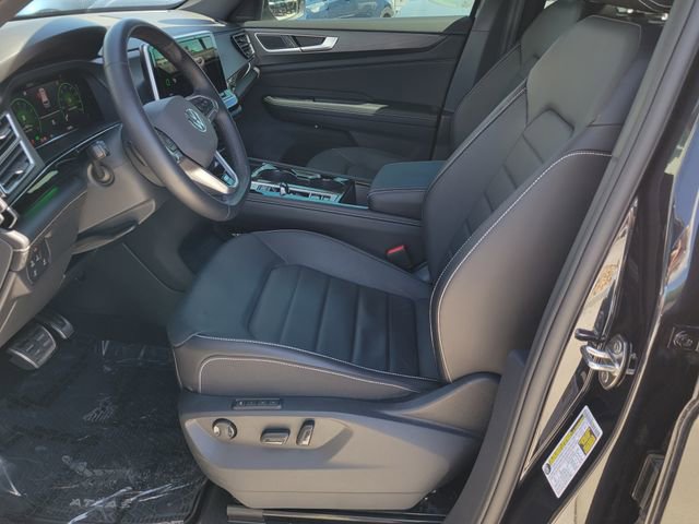 Used 2024 Volkswagen Atlas Cross Sport SEL R-Line image 9