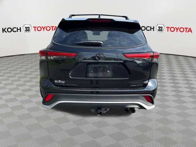 Used 2022 Toyota Highlander XSE AWD/4WD image 7