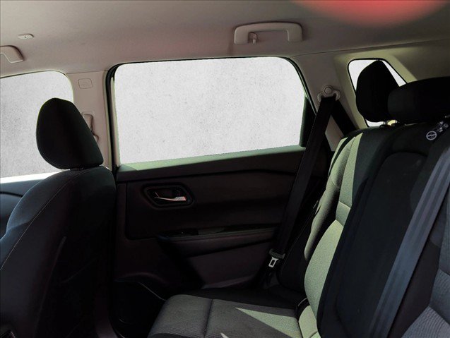 Used 2024 Nissan Rogue SV AWD/4WD image 18