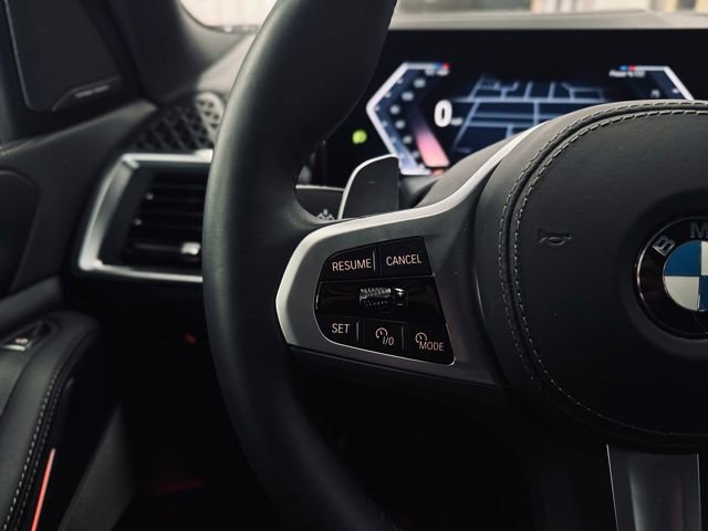 Used 2026 BMW X5 xDrive40i w/ M Sport Package image 31