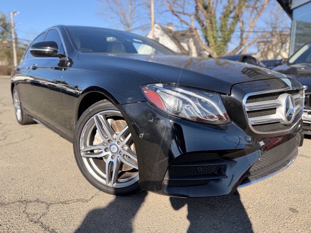 Used 2017 Mercedes-Benz E 300 4MATIC image 1