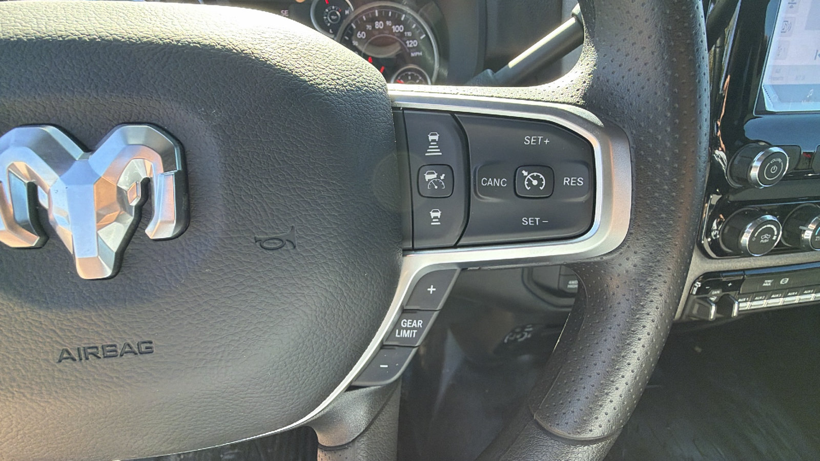 New 2026 RAM 5500 Tradesman w/ Chrome Appearance Group AWD/4WD image 25