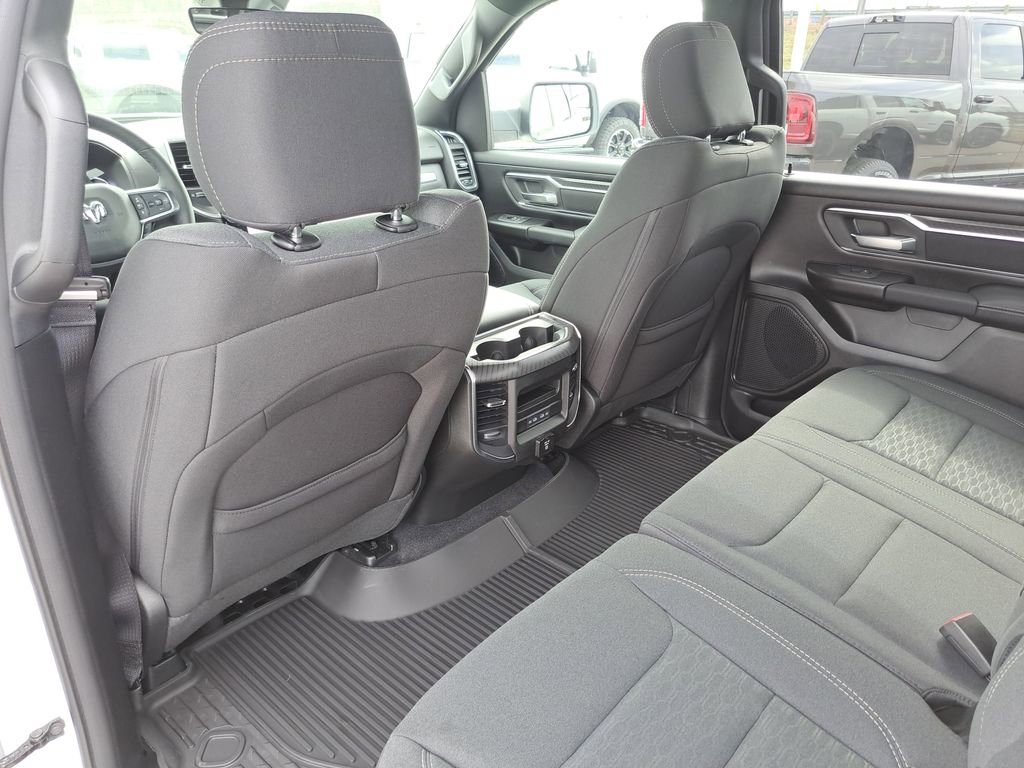 New 2026 RAM 1500 4x4 Crew Cab image 17