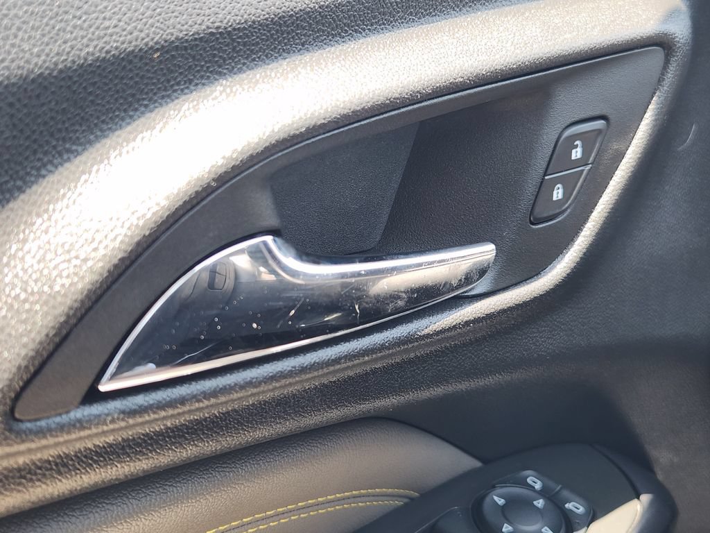 Used 2025 Chevrolet Trax ACTIV w/ Driver Confidence Package FWD image 22
