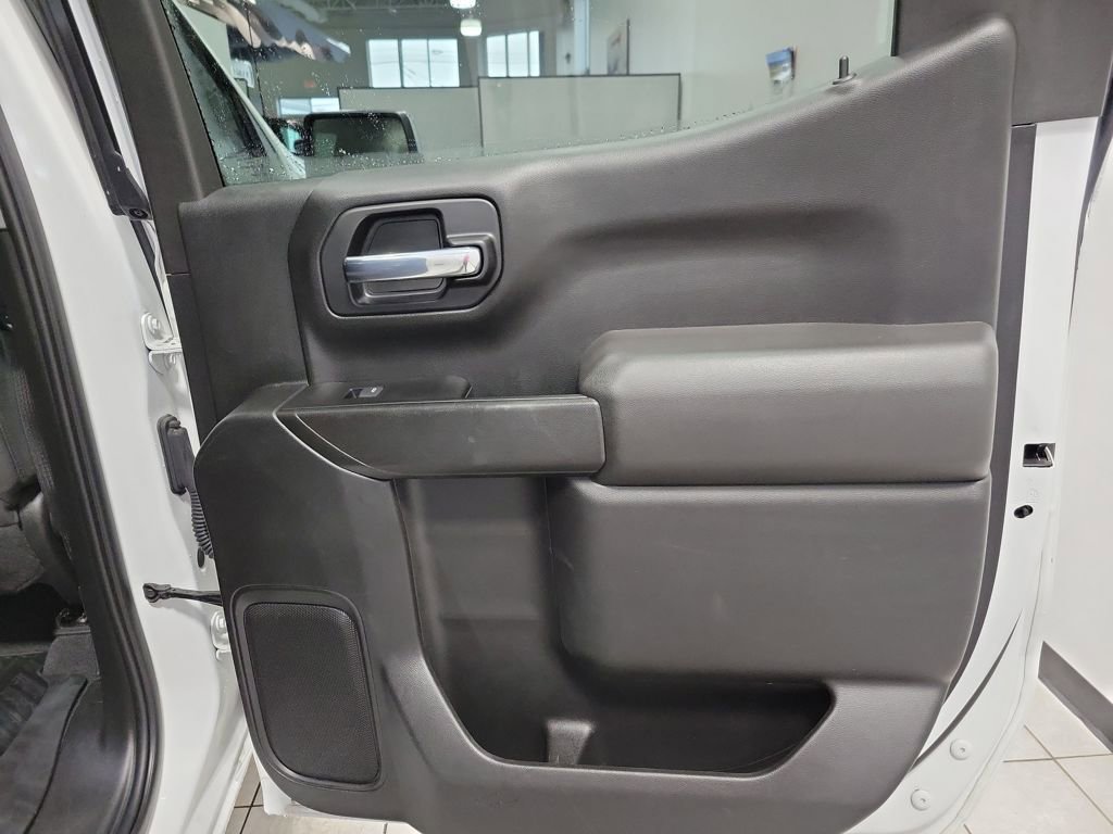 Used 2022 Chevrolet Silverado 1500 LT AWD/4WD image 20