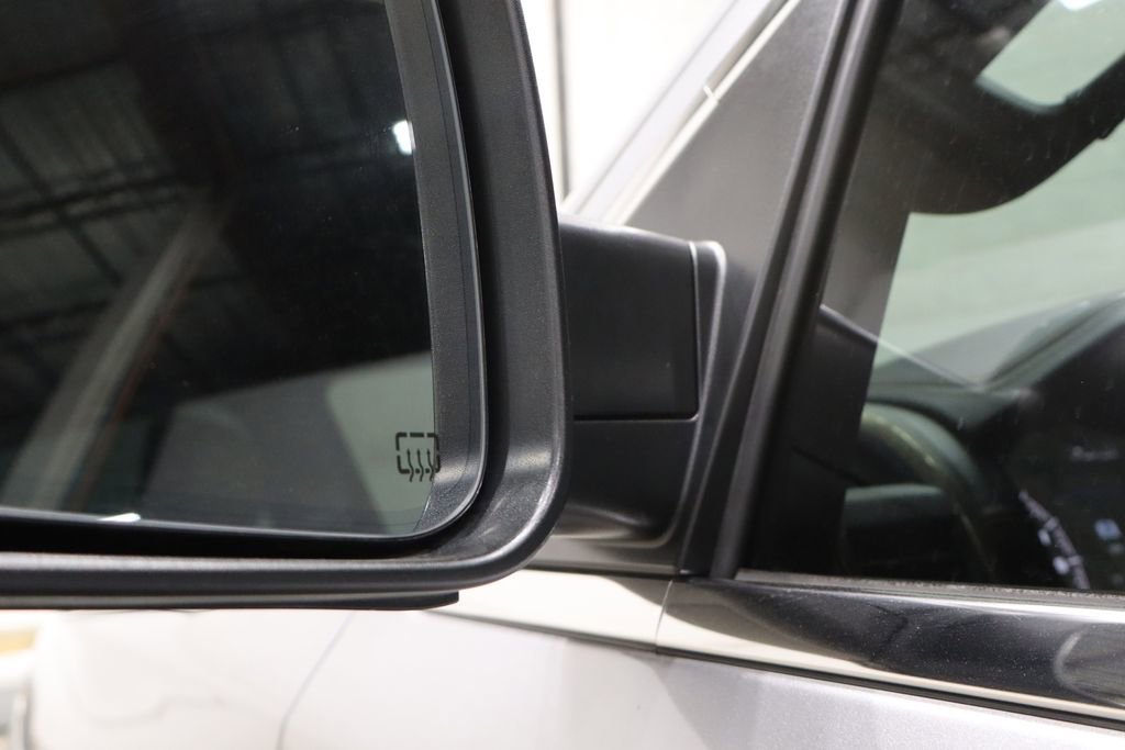 Used 2022 RAM 1500 Limited w/ Body Color Bumper Group image 32