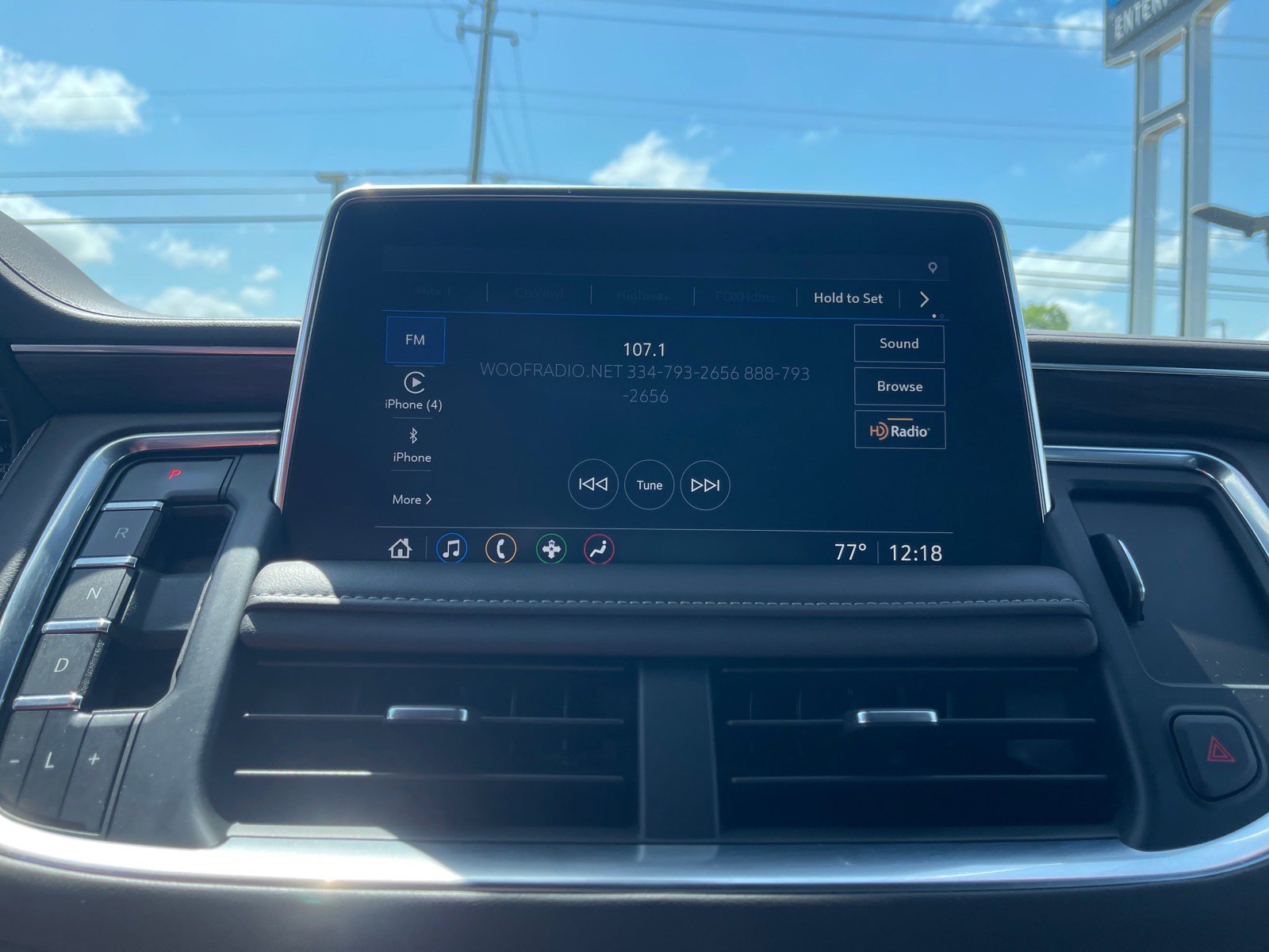 Used 2021 Chevrolet Tahoe Z71 w/ Z71 Signature Package AWD/4WD image 5