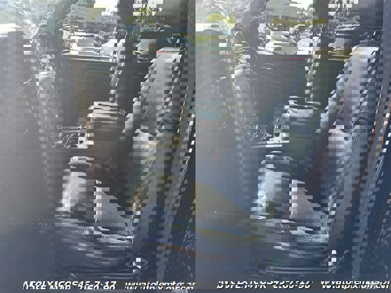 Used 2011 GMC Yukon Denali image 22