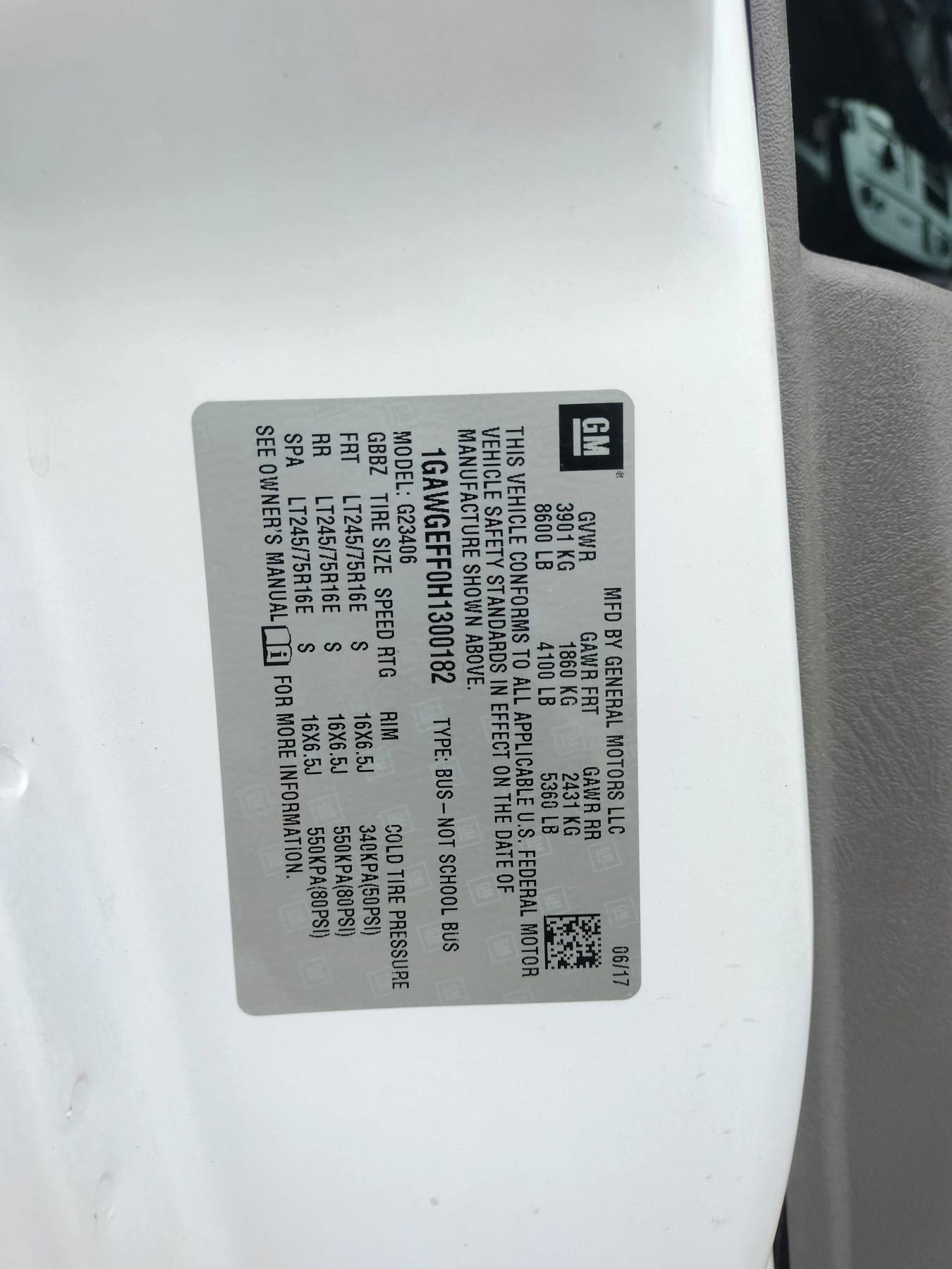 Used 2017 Chevrolet Express 2500 LS image 43