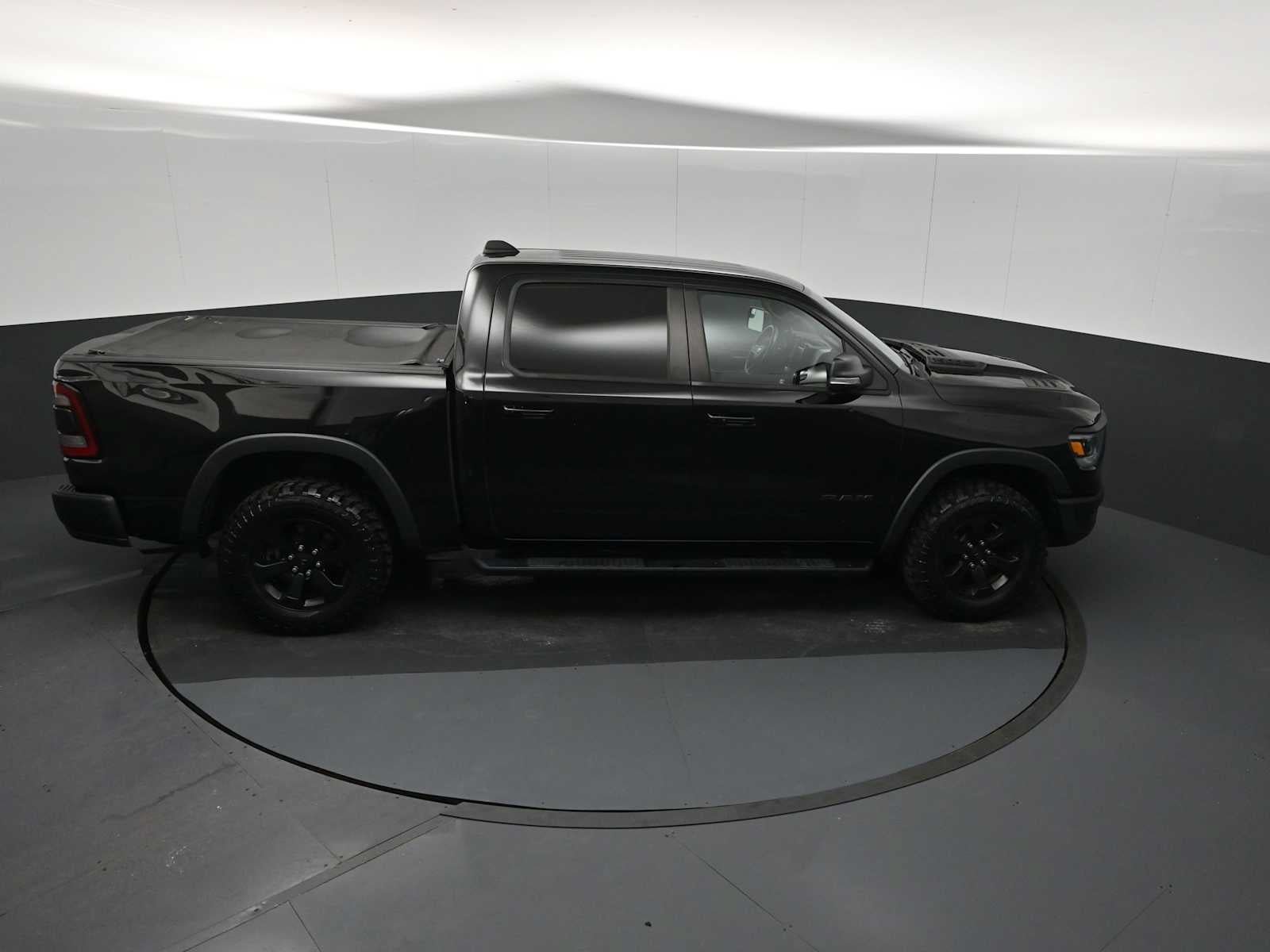 Used 2020 RAM 1500 Rebel w/ Rebel Level 2 Equipment Group AWD/4WD image 17