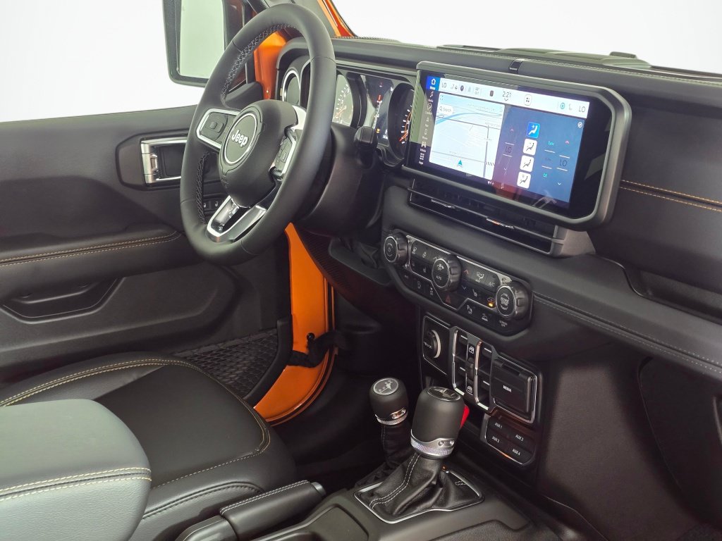 New 2026 Jeep Wrangler Unlimited Sahara w/ Whitecap Package AWD/4WD image 46