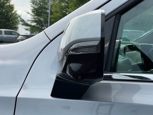 New 2026 Chevrolet Suburban LT w/ Comfort Package AWD/4WD image 40