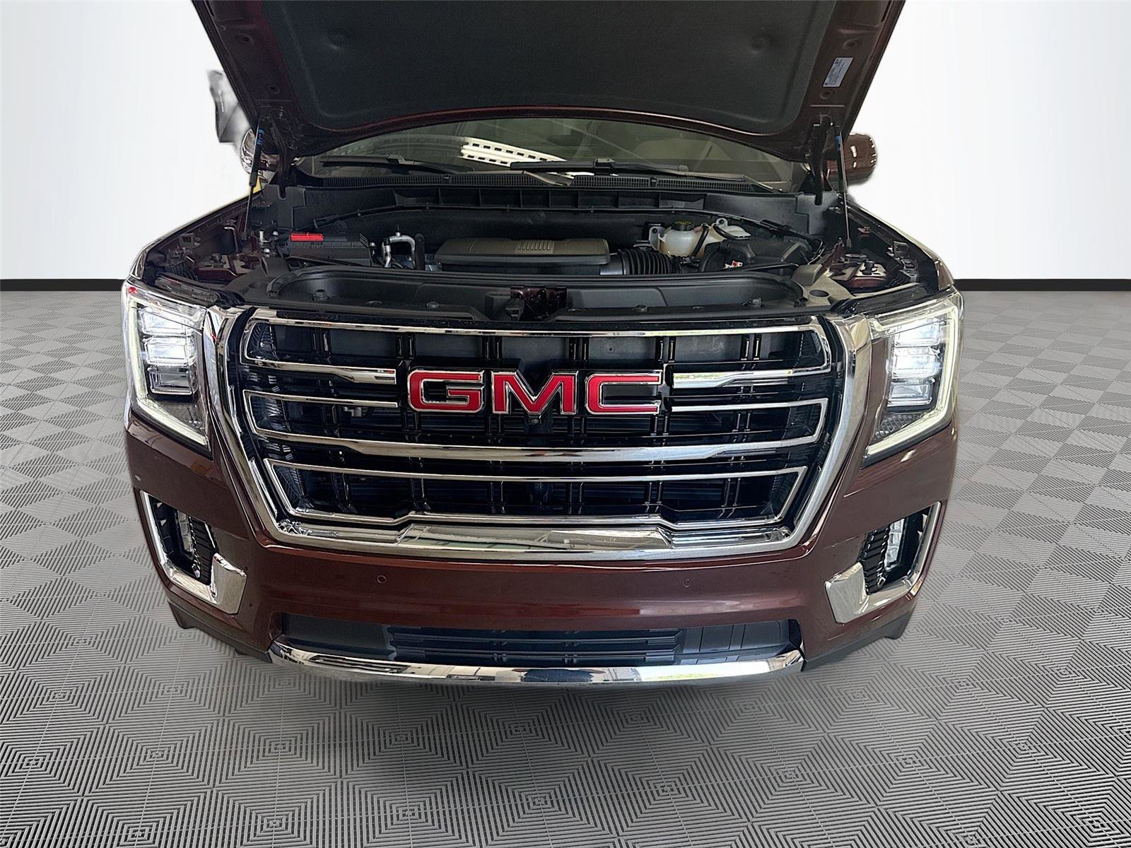 Used 2022 GMC Yukon SLT w/ SLT Luxury Package AWD/4WD image 33