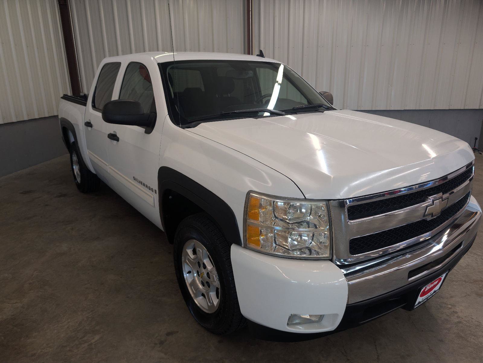 Used 2009 Chevrolet Silverado 1500 2WD Crew Cab w/ Exterior Plus Package image 10
