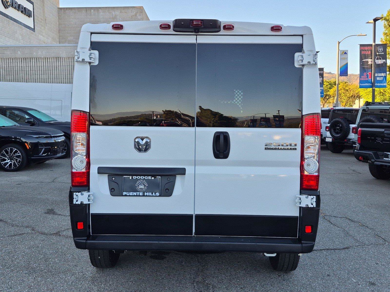 Used 2025 RAM ProMaster 2500 w/ U-Haul Equipment Group FWD image 5
