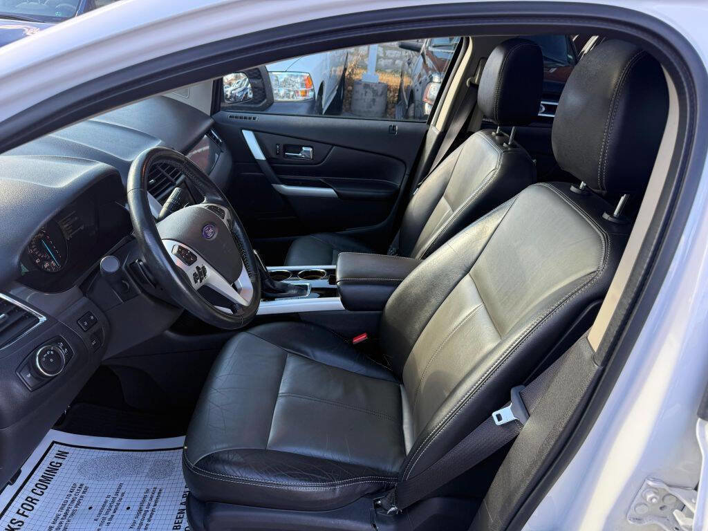 Used 2013 Ford Edge Sport w/ Driver Entry Pkg image 12