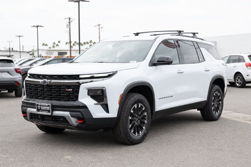 New 2026 Chevrolet Traverse Z71 w/ Enhanced Driving Package AWD/4WD image 8