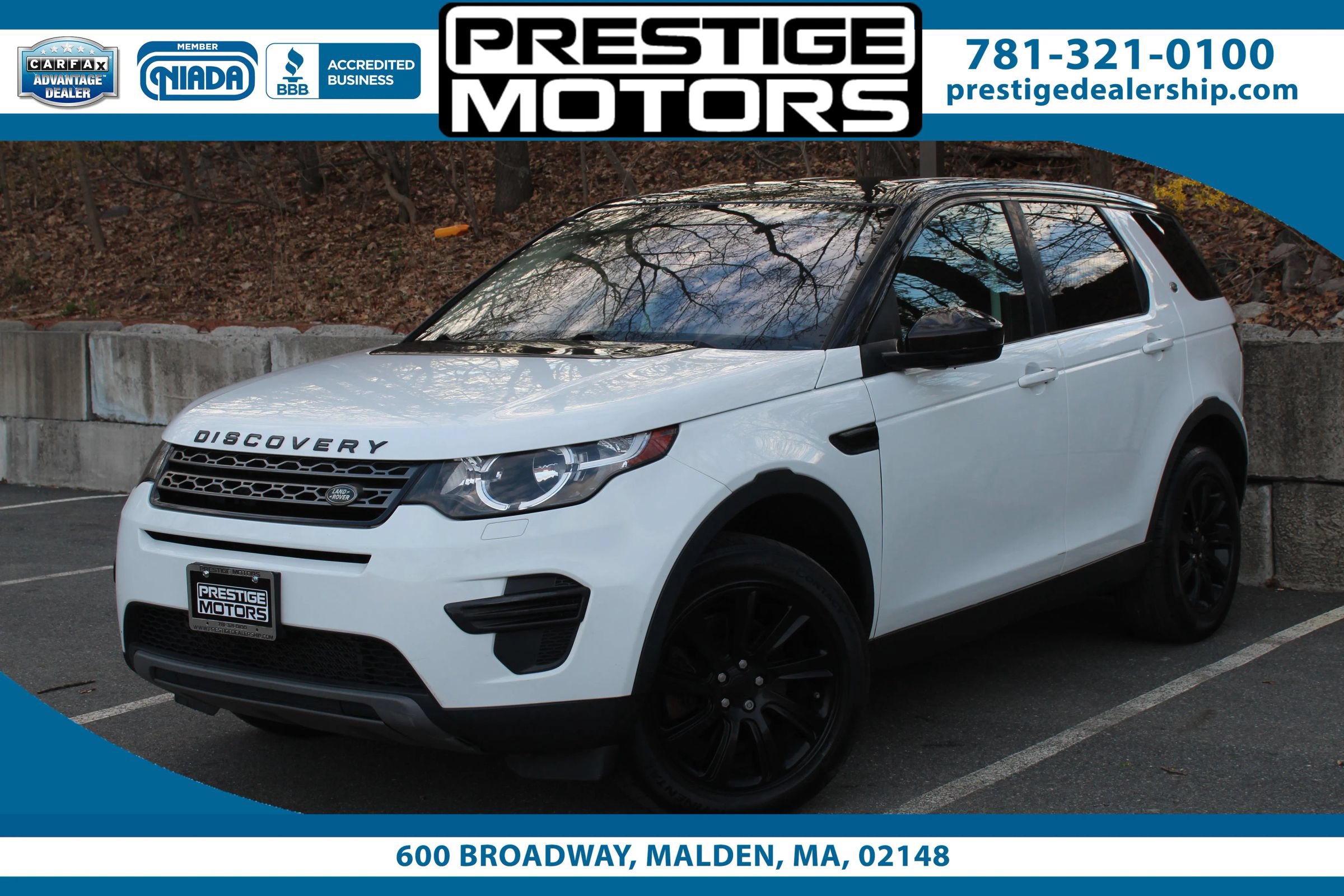 Used 2017 Land Rover Discovery Sport SE AWD/4WD image 1