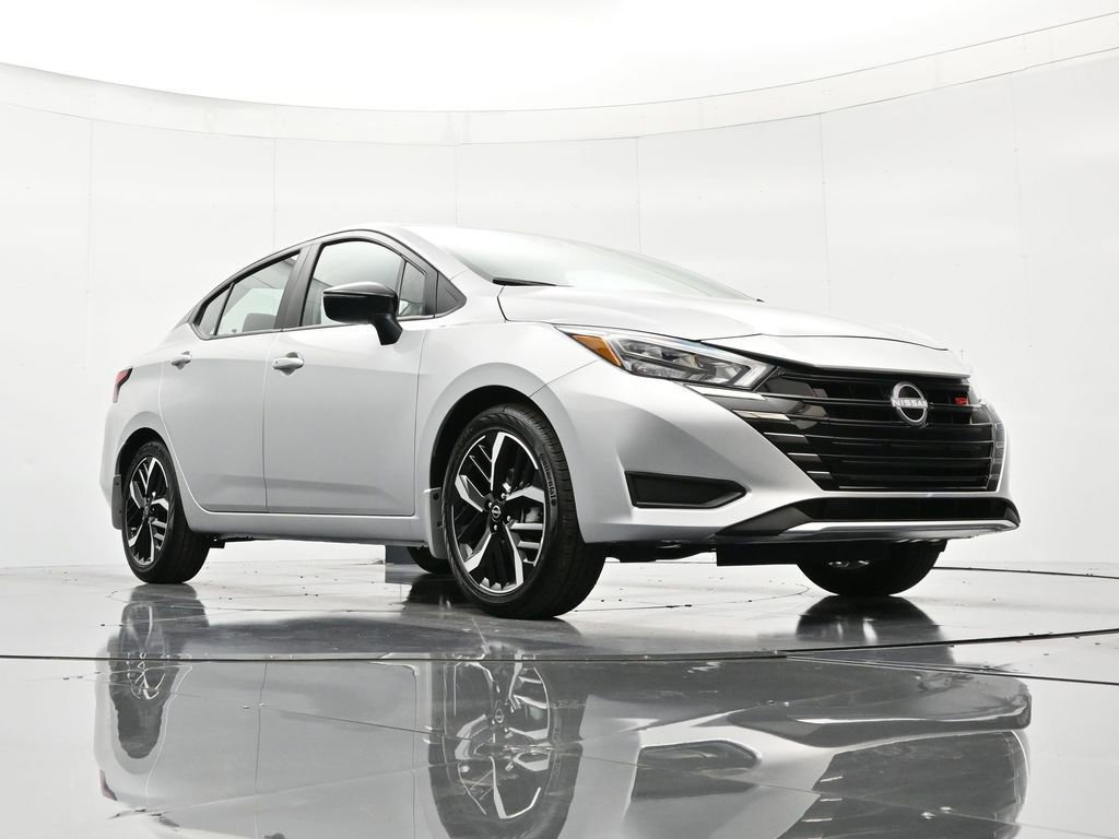 New 2025 Nissan Versa SR w/ Trunk Package FWD image 36