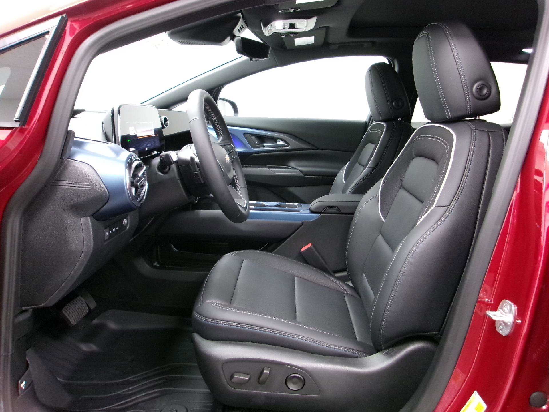 New 2026 Chevrolet Equinox EV LT image 10