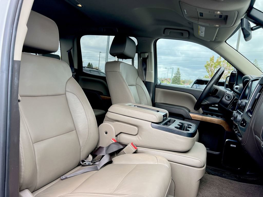 Used 2018 Chevrolet Silverado 1500 LTZ w/ Sport Package AWD/4WD image 20