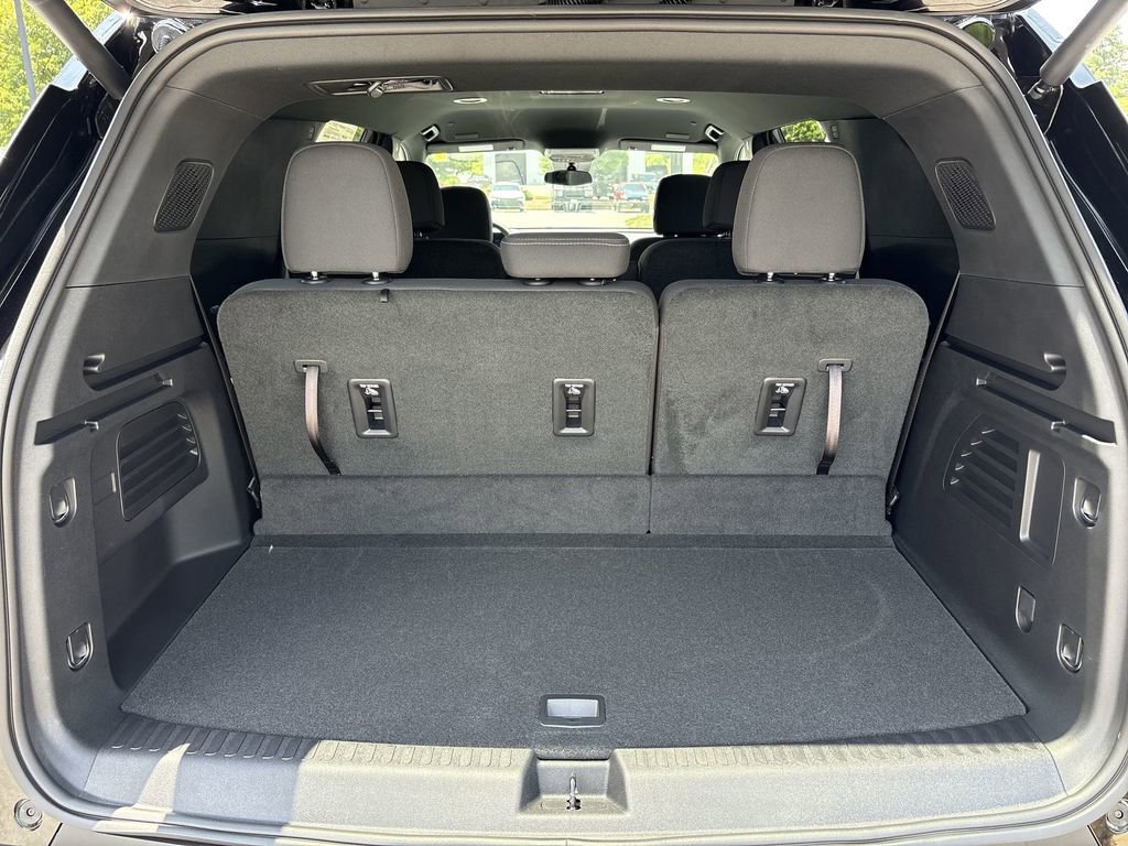 New 2025 Chevrolet Traverse LT image 26