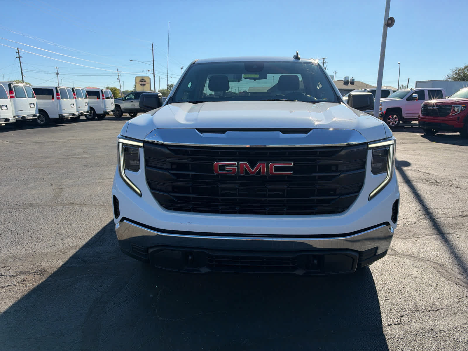 Used 2024 GMC Sierra 1500 Pro w/ Pro Value Package AWD/4WD image 8