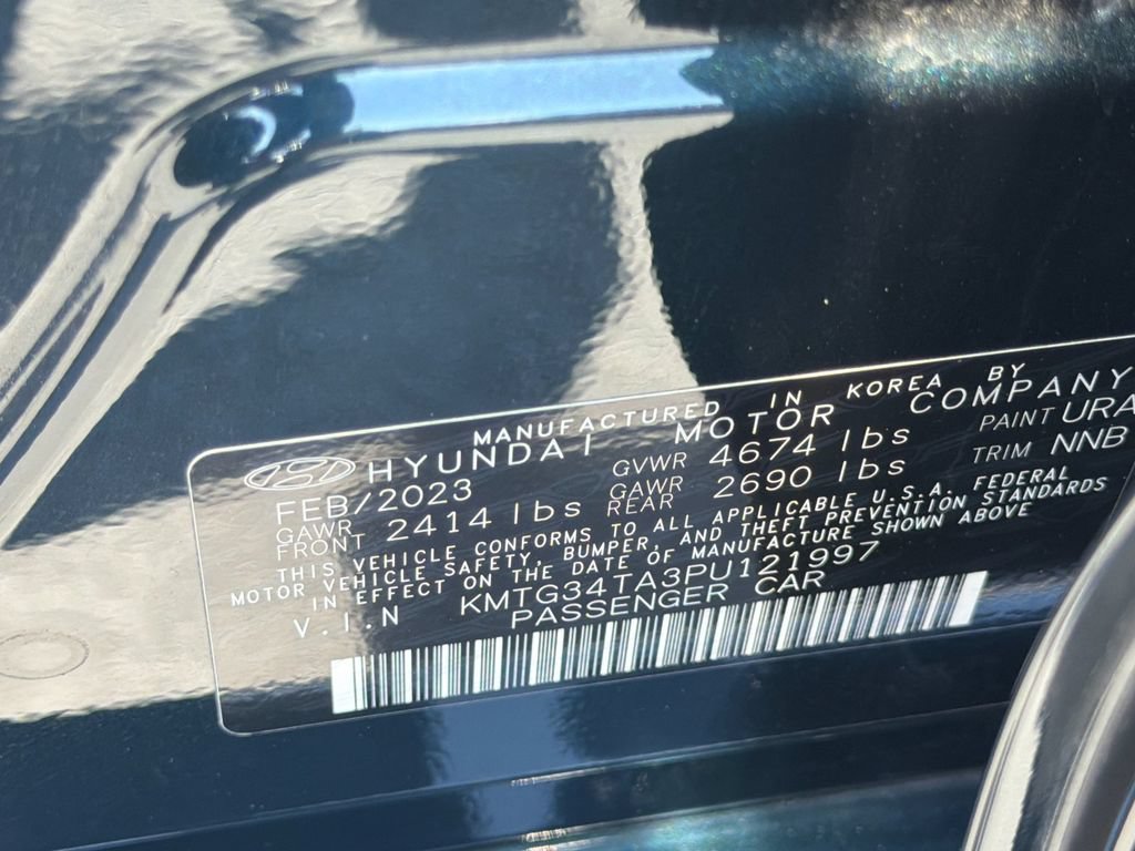 Used 2023 Genesis G70 2.0T RWD image 31