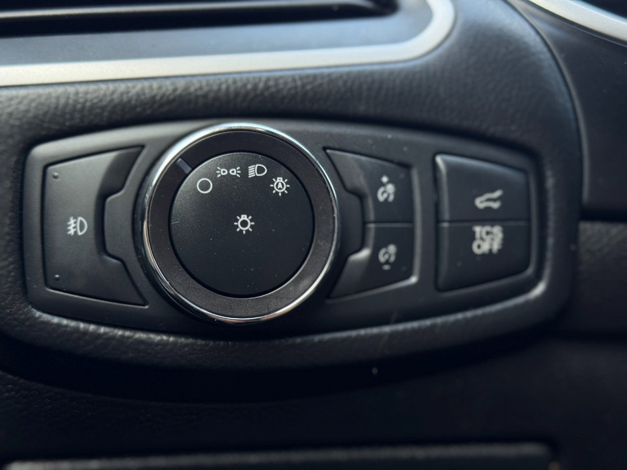 Used 2019 Ford Edge SEL w/ Equipment Group 201A image 19