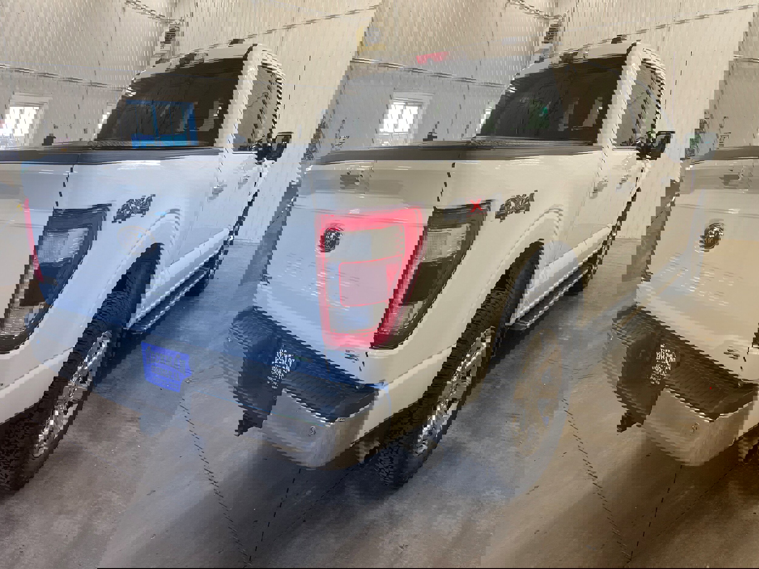 Used 2022 Ford F150 Lariat w/ Equipment Group 502A High image 5