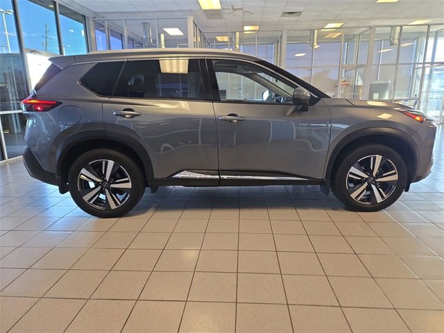 Used 2023 Nissan Rogue SL image 9