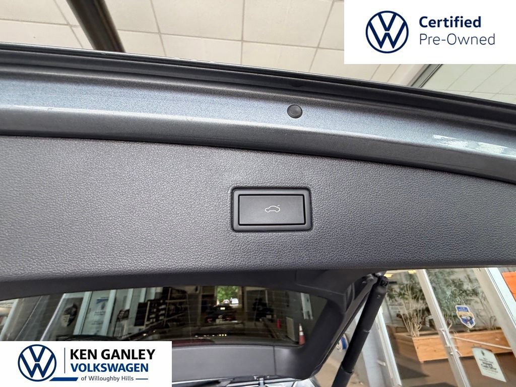 Certified 2024 Volkswagen Tiguan SE R-Line AWD/4WD image 20