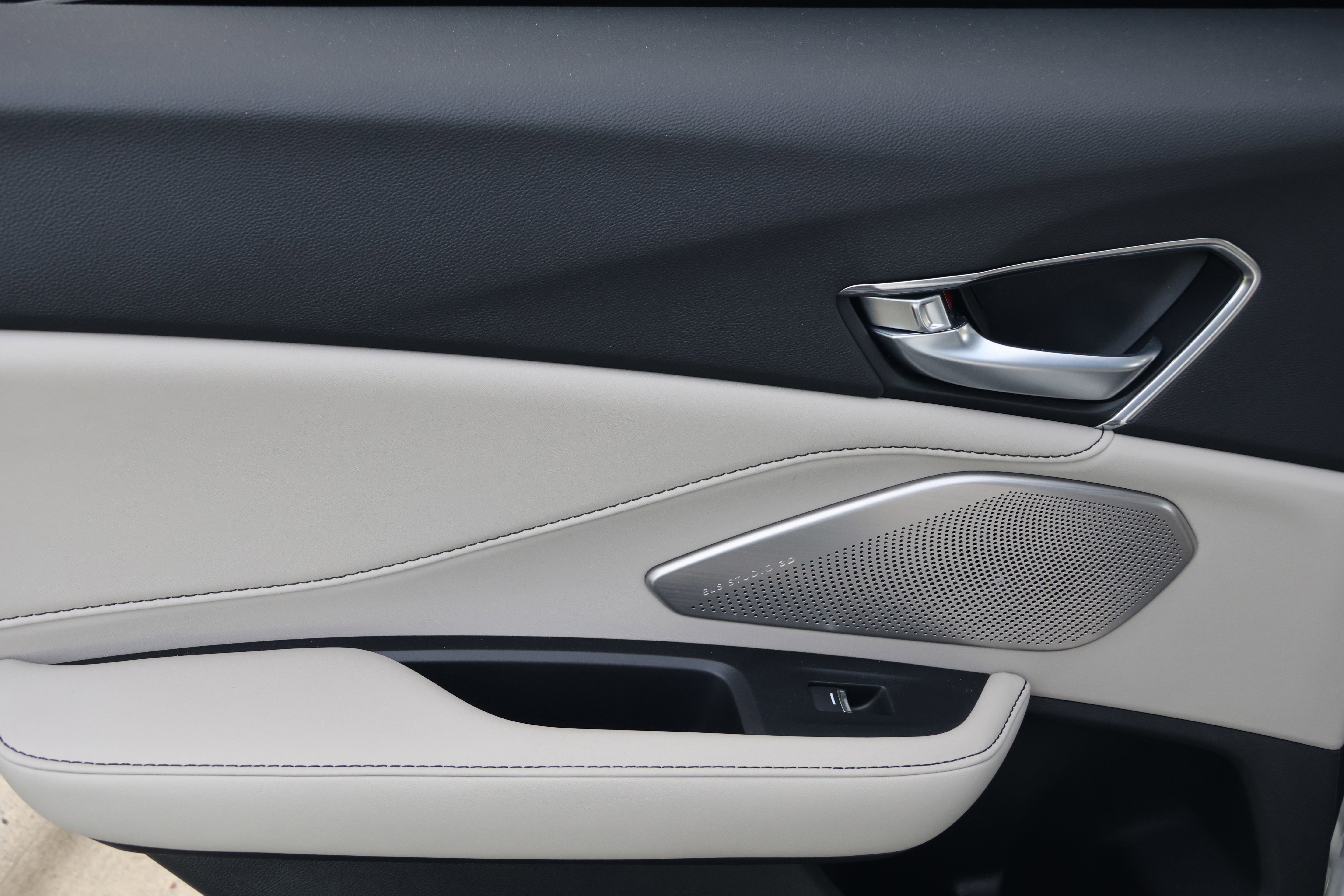 Used 2025 Acura RDX SH-AWD w/ Advance Package image 34