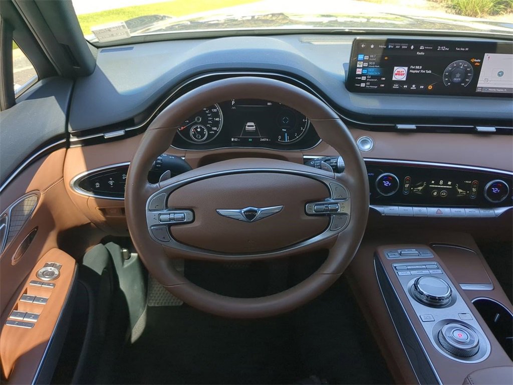 Used 2022 Genesis GV70 2.5T w/ Advanced Package image 17