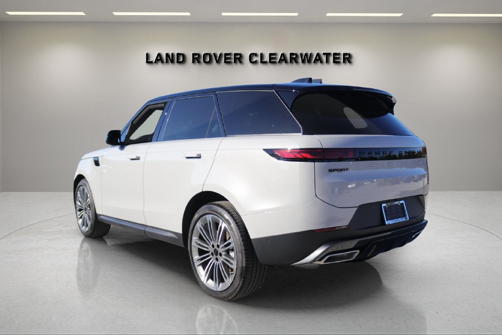 New 2027 Land Rover Range Rover Sport SE AWD/4WD image 3